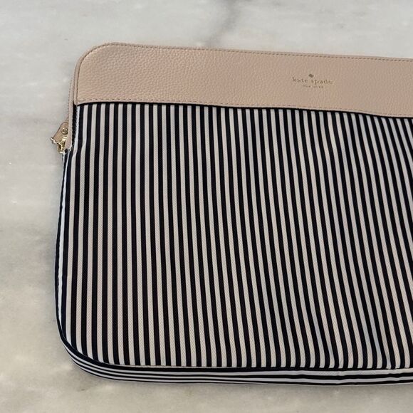 Kate Spade Stripes Universal Laptop Sleeve - Picture 2 of 16